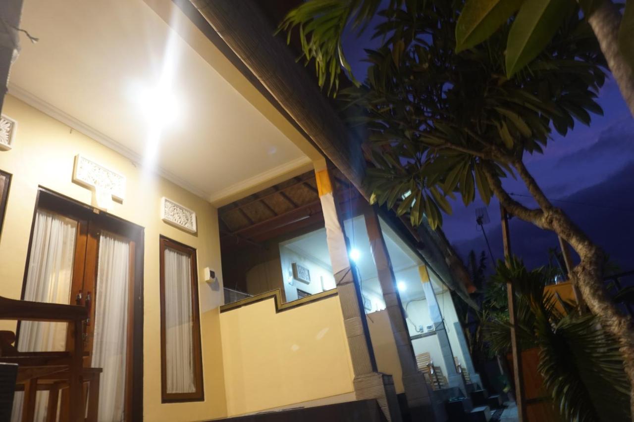 Balibal Bungalow Toyapakeh エクステリア 写真